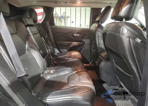 2019 Jeep Cherokee Latitude Plus z USA, uszkodzony, nr VIN 1C4PJMLB0KD310838